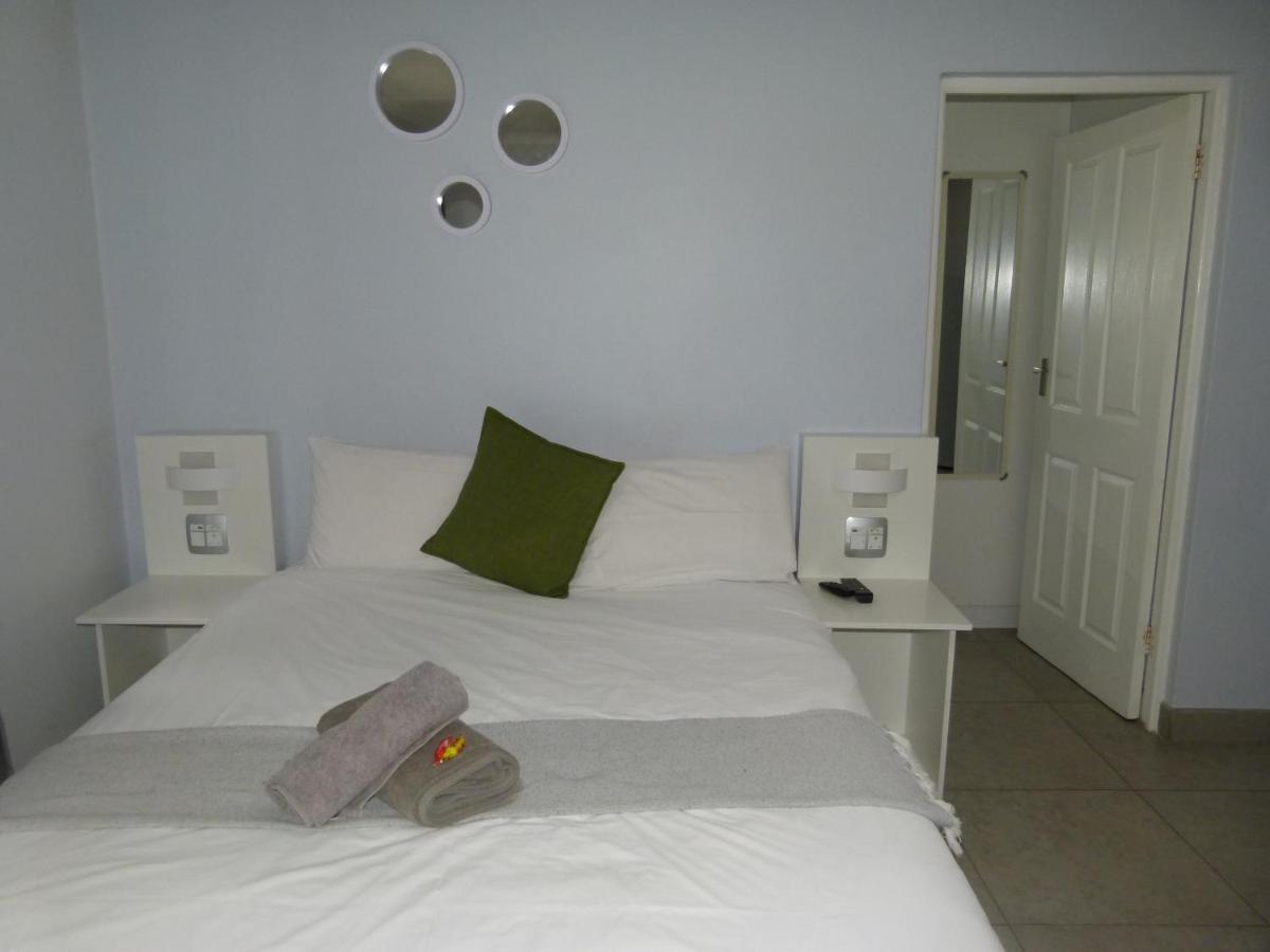 Eland Place Self Catering Guest House Beacon Bay Экстерьер фото